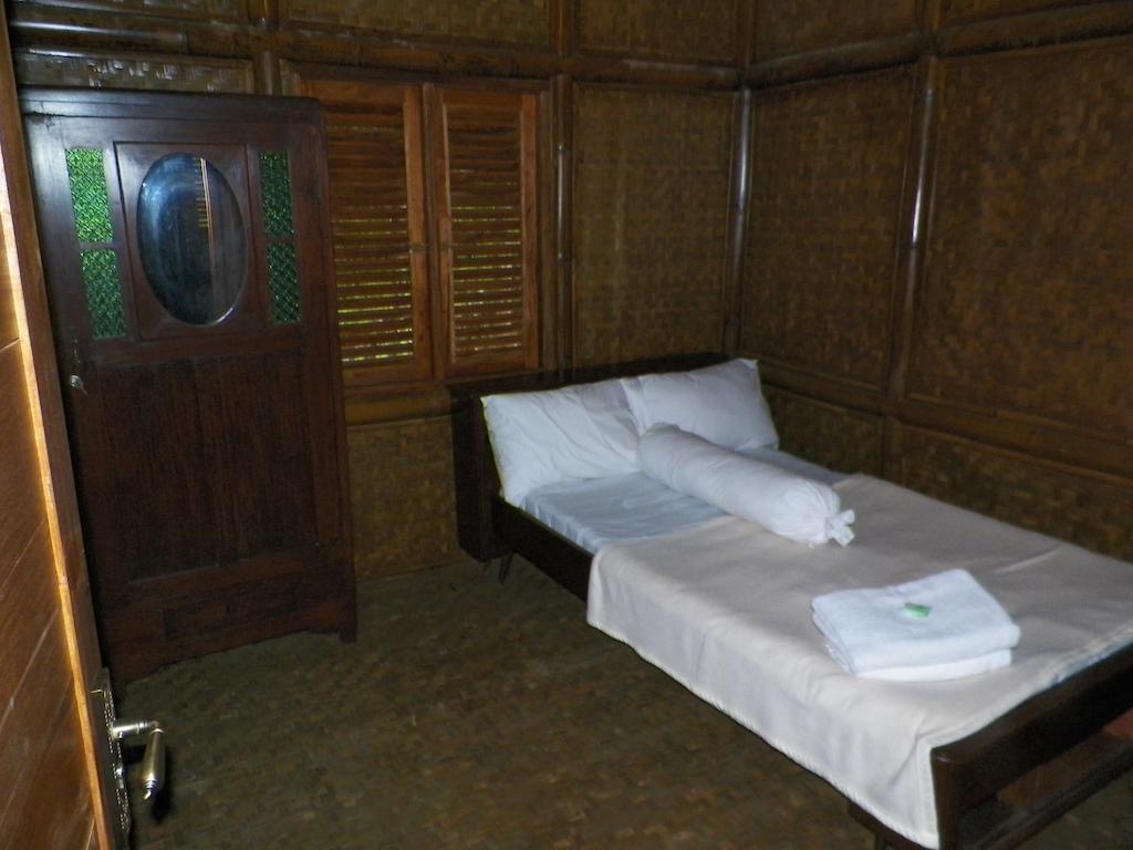 Villa Kampung Karuhun Sutan Raja Bandung Chambre photo